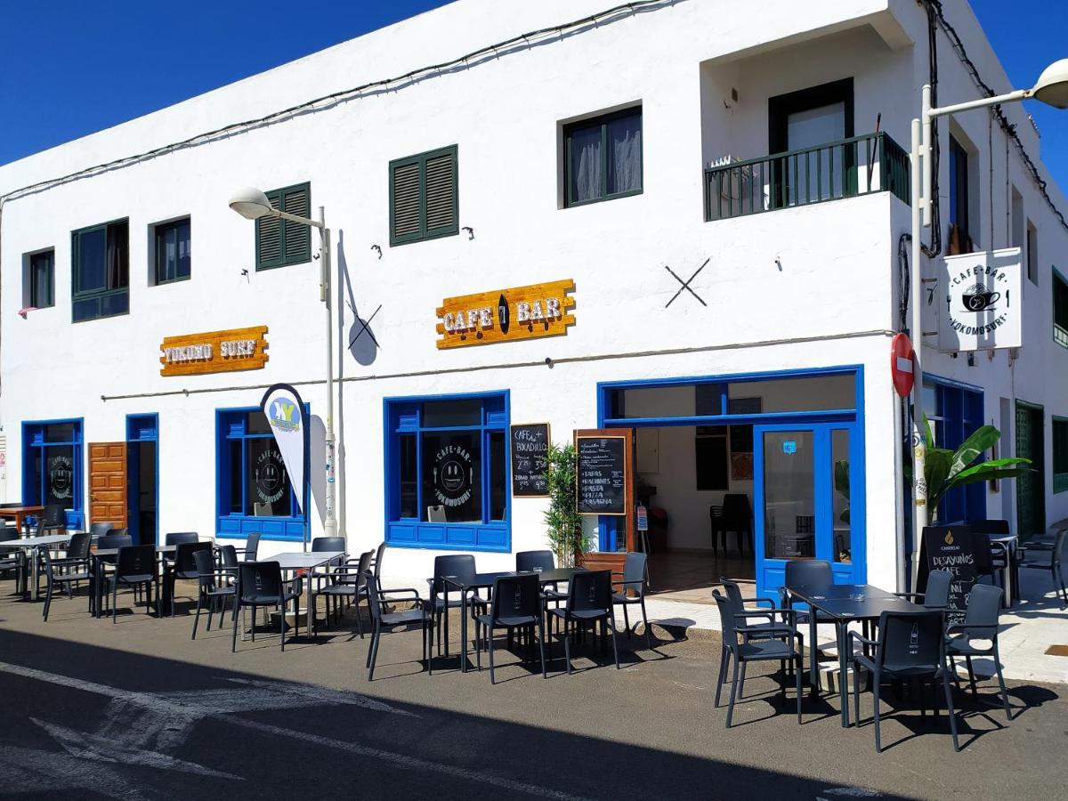 Surf House Famara Yokomosurf Hostel Екстериор снимка